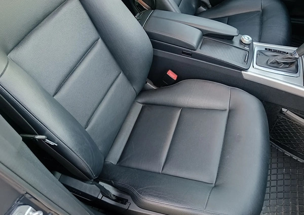 Mercedes-Benz Klasa E cena 40900 przebieg: 242000, rok produkcji 2011 z Nidzica małe 704